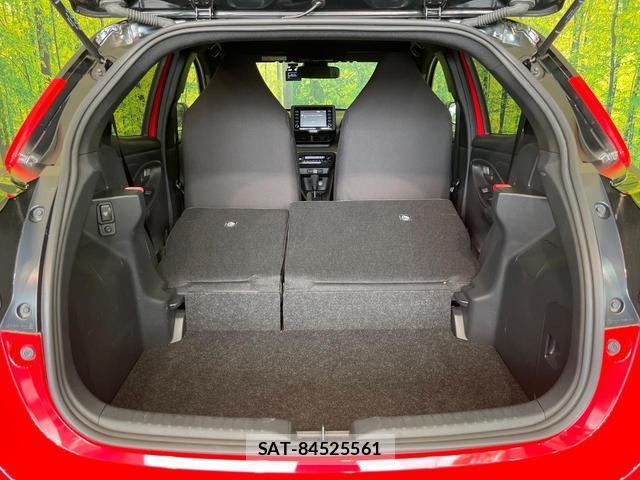 Toyota YARIS 2022-05 8285170-9