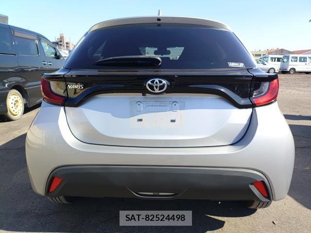 Toyota YARIS 2023-07 8285677-1