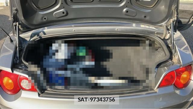 Bmw Z4 2005-02 8281943-16