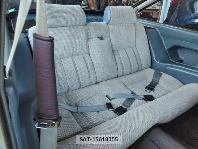 Isuzu 117 COUPE 1981-03 8330211-11