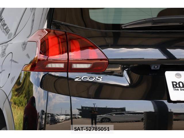 Peugeot 2008 2018-09 8329003-13
