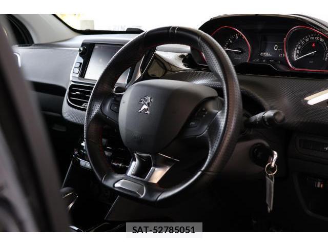 Peugeot 2008 2018-09 8329003-4