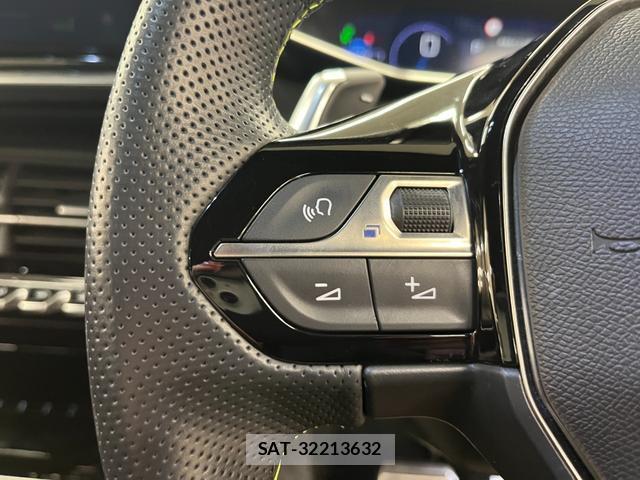 Peugeot 2008 2023-10 8330271-9