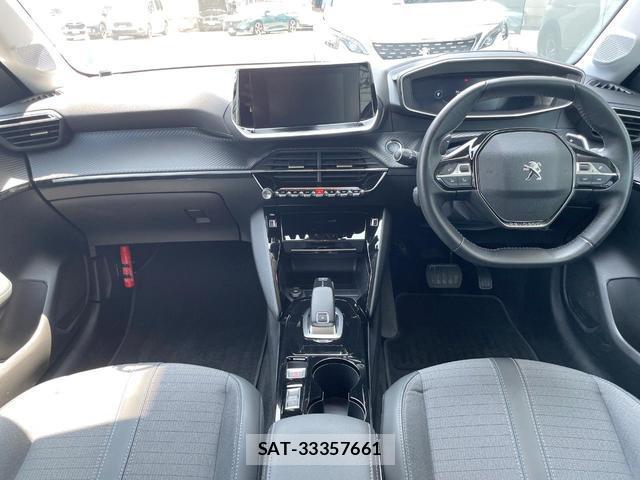 Peugeot 208 2021-04 8277071-1