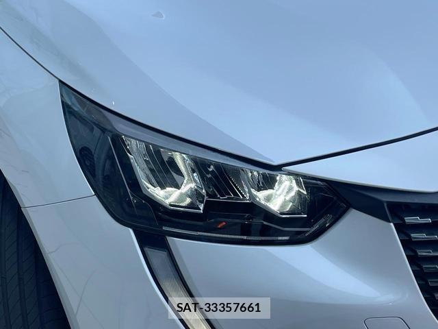 Peugeot 208 2021-04 8277071-12
