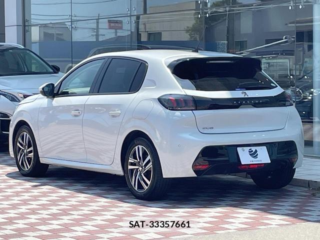 Peugeot 208 2021-04 8277071-17