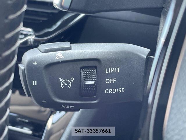 Peugeot 208 2021-04 8277071-6