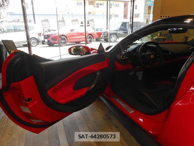 Ferrari 296 GTB 2025-09 8328861-16