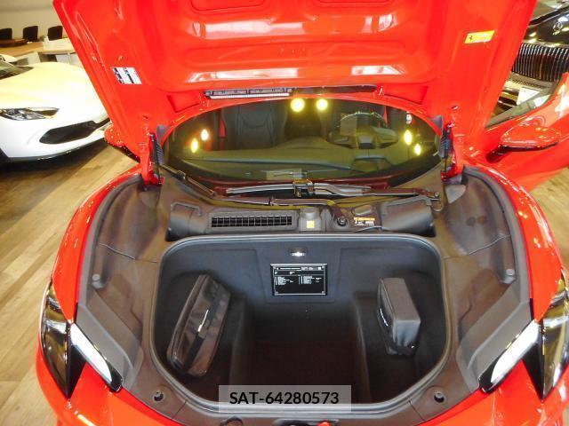 Ferrari 296 GTB 2025-09 8328861-19