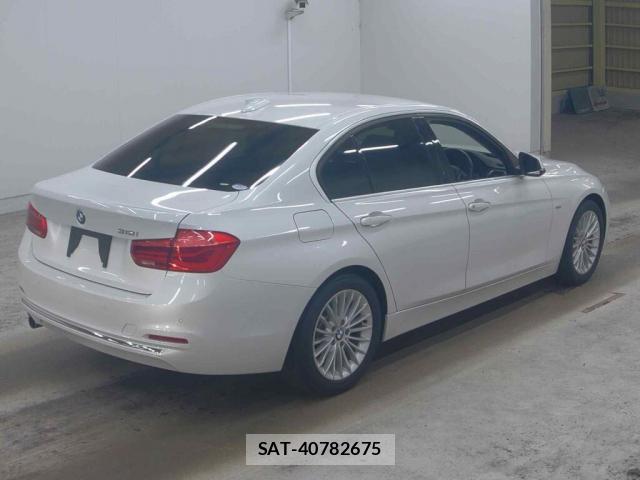 Bmw 3 SERIES 2017-09 8330094-1