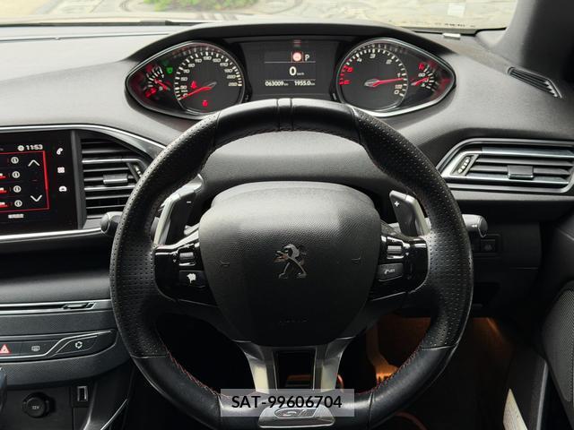 Peugeot 308 2018-07 8329978-7