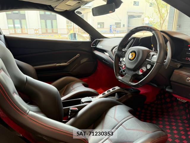 Ferrari 488 GTB 2018-07 8328158-10