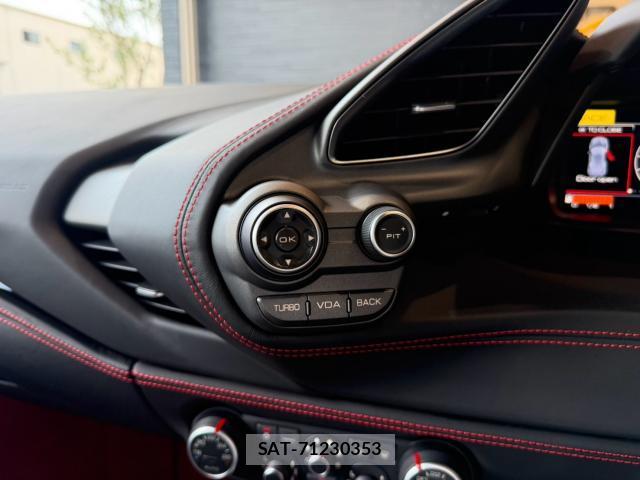 Ferrari 488 GTB 2018-07 8328158-7