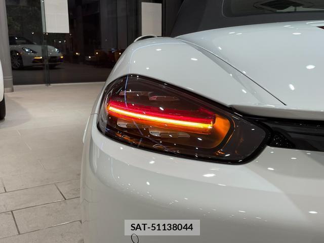 Porsche 718 Boxster 2017-09 8328712-15
