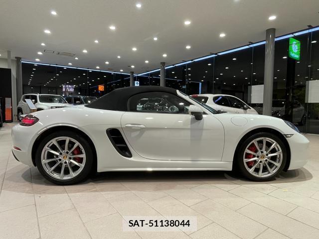 Porsche 718 Boxster 2017-09 8328712-2