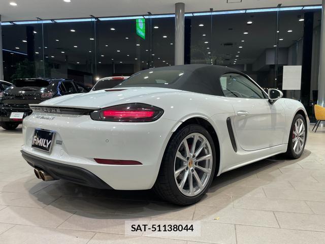 Porsche 718 Boxster 2017-09 8328712-3