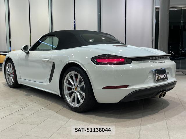 Porsche 718 Boxster 2017-09 8328712-5
