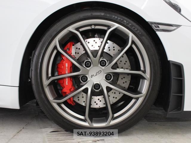 Porsche 718 Cayman 2020-03 8329204-14