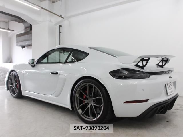 Porsche 718 Cayman 2020-03 8329204-6