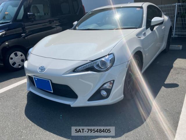 Toyota 86 2014-07 8328978-1