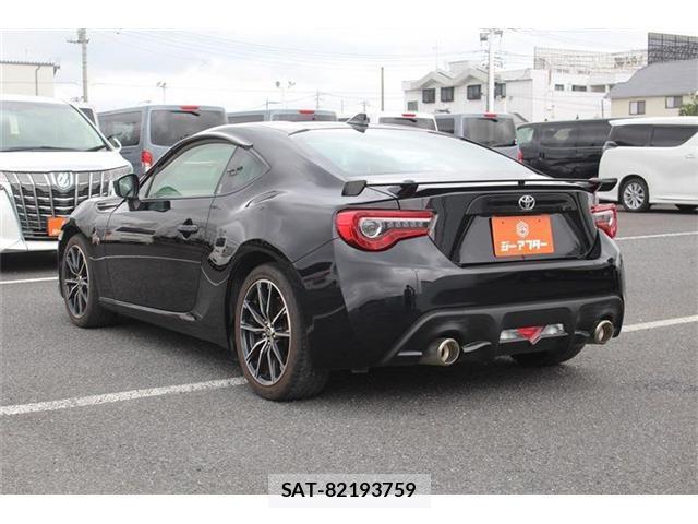 Toyota 86 2016-10 8329750-11