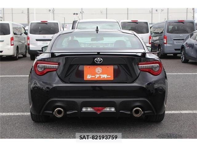 Toyota 86 2016-10 8329750-12