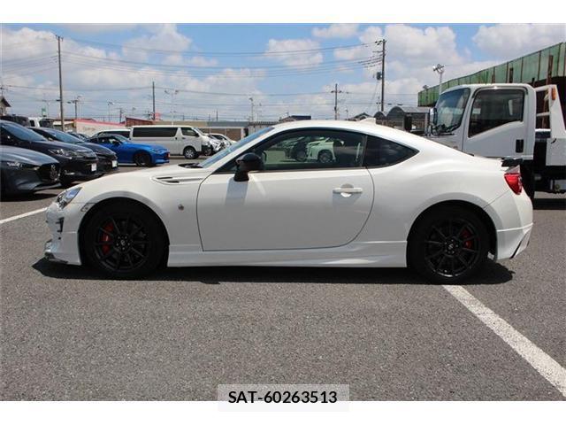 Toyota 86 2019-05 8329754-12