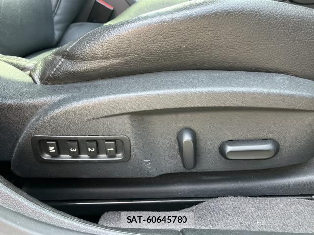 Saab 9-3 SERIES 2011-03 8329382-11