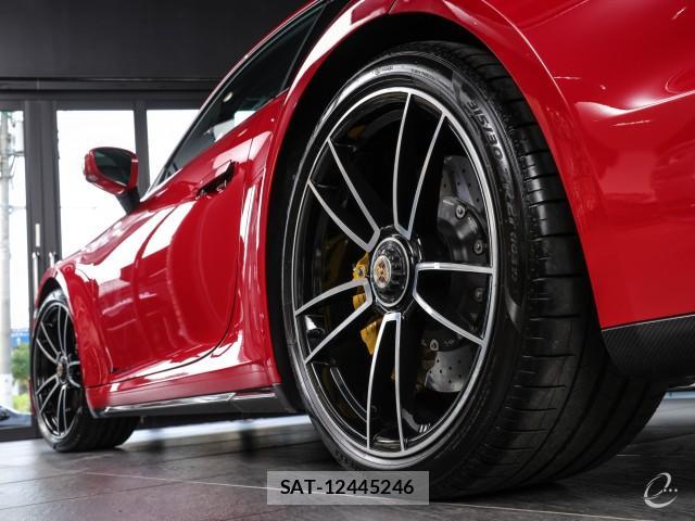 Porsche 911 2021-04 8328121-15