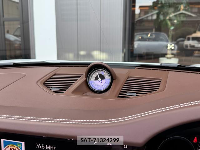 Porsche 911 2020-09 8328849-7