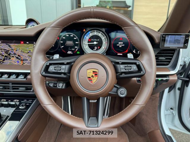 Porsche 911 2020-09 8328849-8