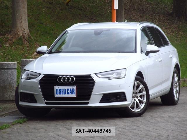 Audi A4 2017-08 8328062-1