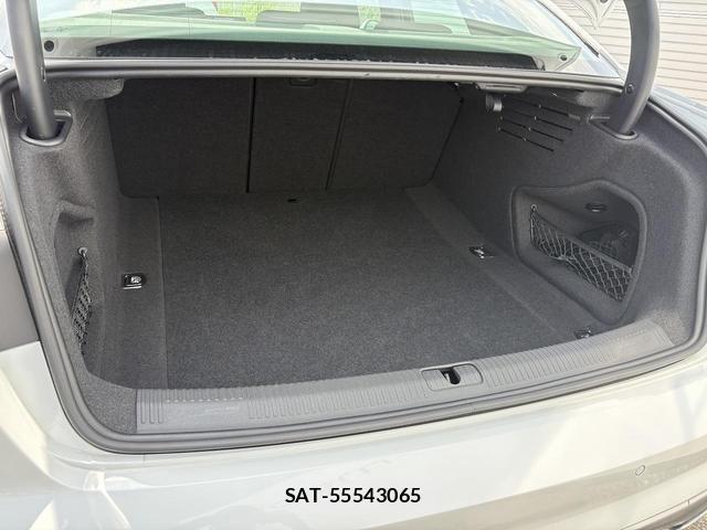 Audi A4 2024-08 8329734-14