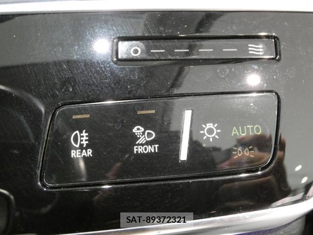 Audi A8 2020-10 8329957-12
