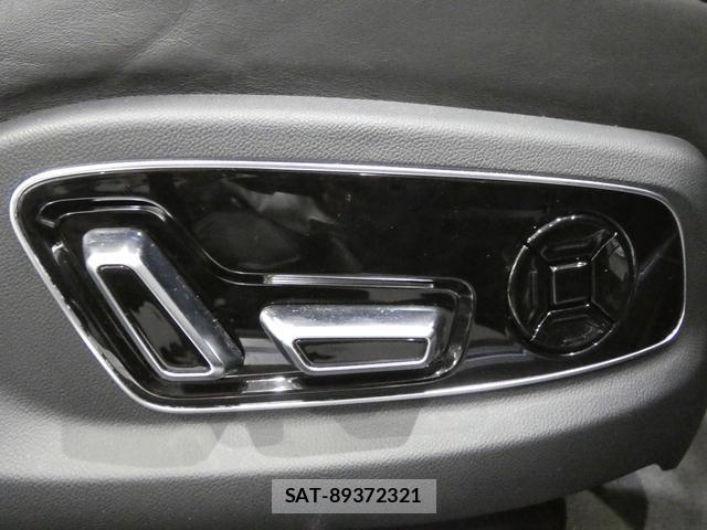 Audi A8 2020-10 8329957-13
