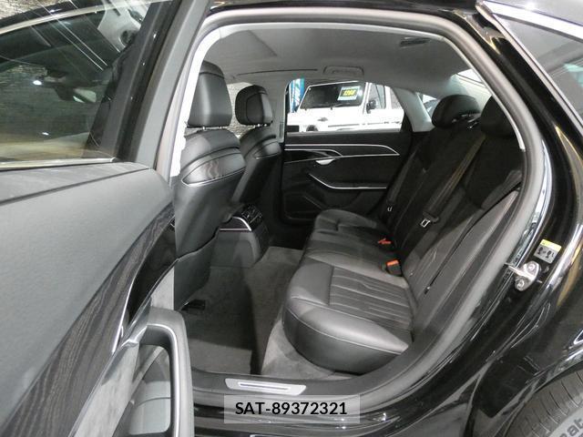 Audi A8 2020-10 8329957-17