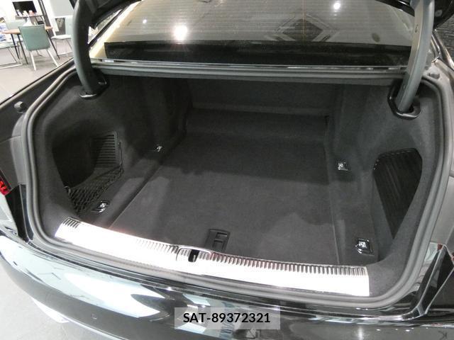 Audi A8 2020-10 8329957-18
