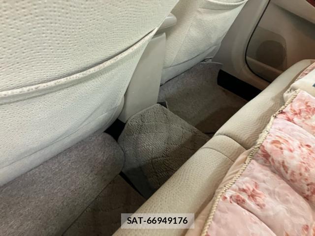 Toyota ALLION 2014-01 8328884-9