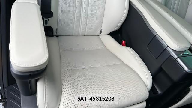 Toyota ALPHARD HYBRID 2018-05 8329305-6