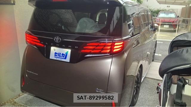 Toyota ALPHARD HYBRID 2023-08 8329310-12