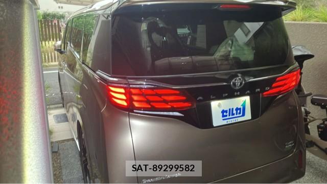 Toyota ALPHARD HYBRID 2023-08 8329310-13