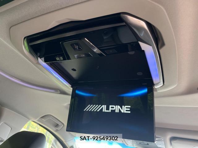 Toyota ALPHARD 2019-11 8328878-2