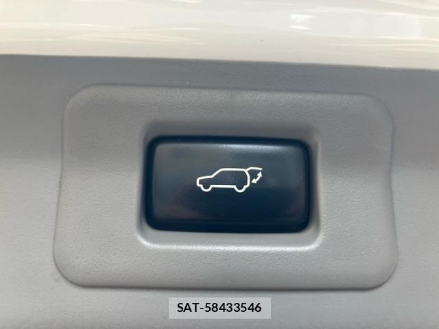 Toyota ALPHARD 2007-01 8328908-11