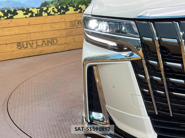 Toyota ALPHARD 2023-03 8328963-12