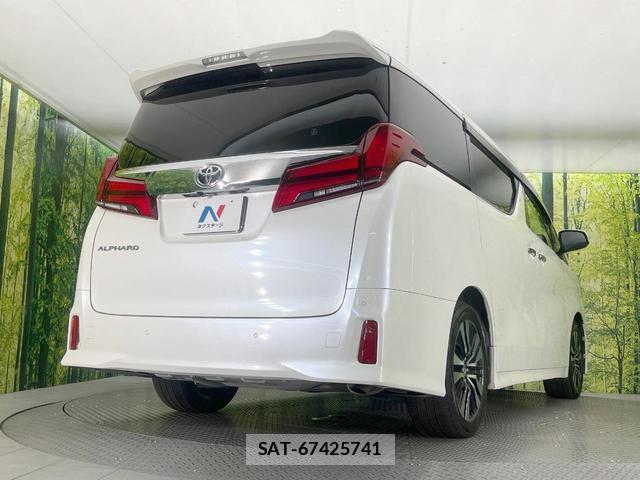 Toyota ALPHARD 2019-02 8328987-17