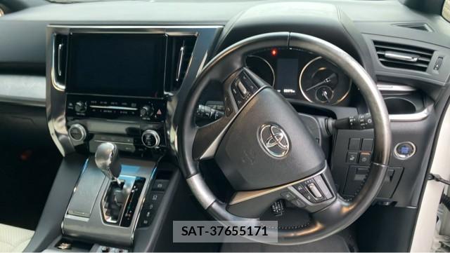Toyota ALPHARD 2018-07 8280468-16