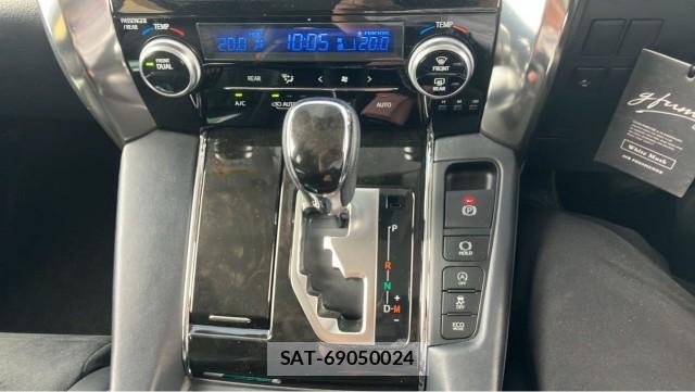 Toyota ALPHARD 2017-10 8329267-14