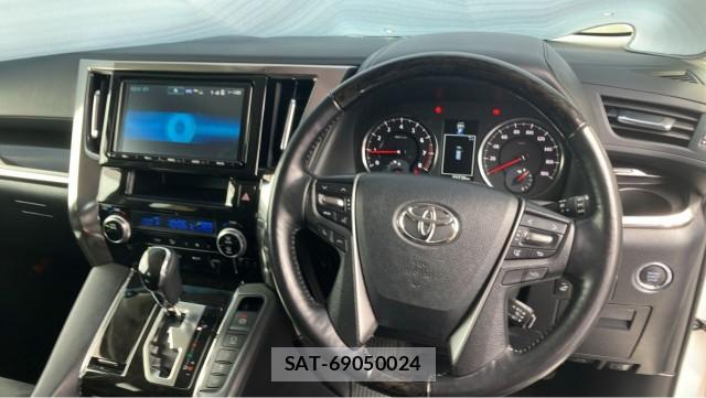 Toyota ALPHARD 2017-10 8329267-16