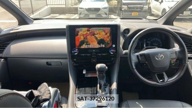Toyota ALPHARD 2024-03 8329287-2