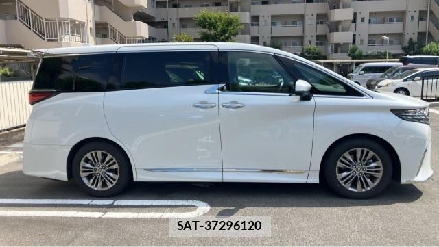 Toyota ALPHARD 2024-03 8329287-3